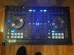 Pioneer DDJRX Controller And Odyssey FIPIDDJSX Case Combo LIKE NEW