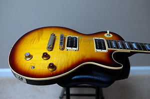 Gibson 2015 Les Paul Less Plus + Desert Burst Electric Guitar 6 lbs 10 oz