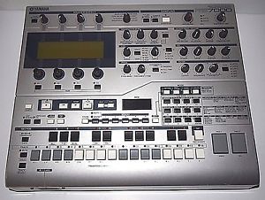 Yamaha RS7000 Sequencer Sampler Groove Box Synth w/SM Card, Cord & Owners Manual