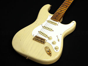 Free Shipping Used Fender Custom Shop 20th Anniversary Relic Stratocaster Guitar