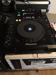 Pioneer CDJ-900 DJ Turntable