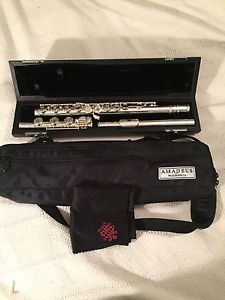 Amadeus by Haynes AF700 Open Hole Sterling Silver Flute w/ Case