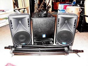 db Technologies Opera Sub 12 + 2 x live 210 Aktivbox inkl. Stativ