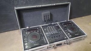 Pioneer DJM800 Mixer w/ 2 CDJ-1000MK3s-Includes Road Coffin!