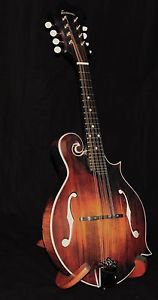 EASTMAN MD315 CLASSIC F-STYLE SOLID SPRUCE TOP MANDOLIN W/GIGBAG