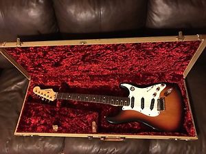 FENDER  STRATOCASTER  AMERICAN Standard , locking Tuners !! Very Nice