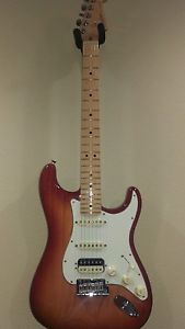 Fender American Standard Stratocaster HSS Maple Fingerboard