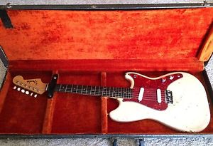 Vintage 1963 Fender Duo-Sonic Electric Guitar With Original Case