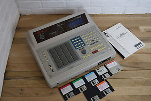 Akai MPC60 II Sampler, drum machine excellent-vintage production center for sale