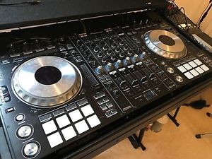 Pioneer DDJ-SZ Digital DJ Controller