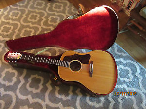 1964 J-50 ACOUSTIC GUITAR WITH ORIGINAL CASE BOTH IN PRISITINE CONDITION
