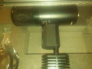 Sony C-800G Condenser Wired Professional Mic w/ Pwr Supply & Case