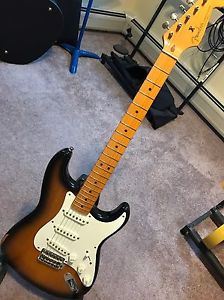 Fender 57 reissue stratocaster AVRI, V0 , 1993