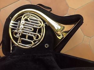 Paxman Academy PAX1 F/Bb Compensating Double Horn in Very Fine Condition.