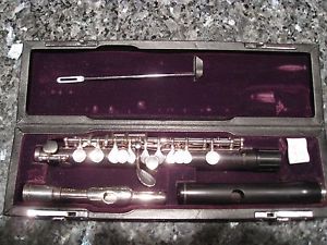 Yamaha Professional Piccolo YPC 81 Grenadilla Wood with Second Silver Headjoint