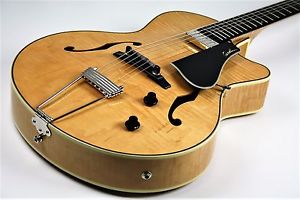 Godin 5th Avenue Jazz Limited Edition Flame Maple W/TricCase Free Shipping