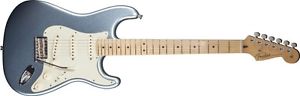 Fender American Deluxe Strat Plus, Maple Fingerboard - Mystic Ice Blue