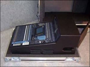 Yamaha DM1000 48 Channel Digital Mixer with Digital I/O Card - Super Clean!