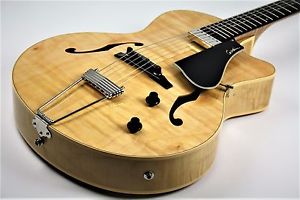 Godin 5th Avenue Jazz Limited Edition Flame Maple W/TricCase Free Shipping