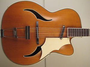 ♫ Rare KLIRA,massive Decke. Archtop, vintage Jazzgitarre