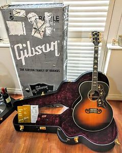 Gibson SJ-300 Custom Shop 2007 Vintage Sunburst in as 100% Brand New Condition