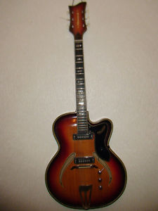 1971's MUSIMA RECORD GUITAR 17 VERY VINTAGE AND RARE