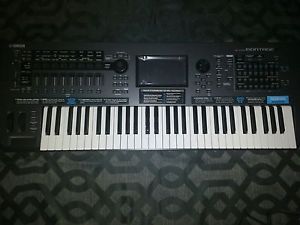Yamaha Montage 61 Key Flagship Music Synthesiser *MINT*
