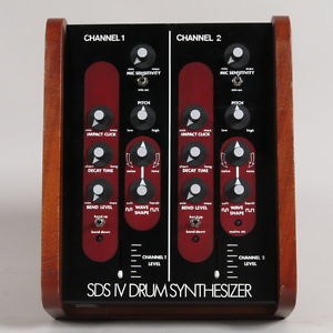 Simmons Musicaid SDS IV vintage drum synthesizer + drumpads