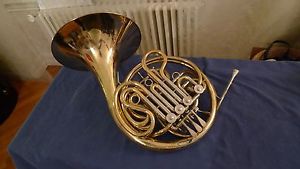 Cor d'harmonie double Yamaha YHR 662 en étui révisé très récemment