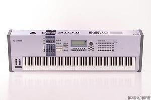 YAMAHA Motif ES8 88-Key Music Production Synthesizer Keyboard Workstation #27402