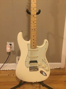 USA Fender HSS Stratocaster White Mint used