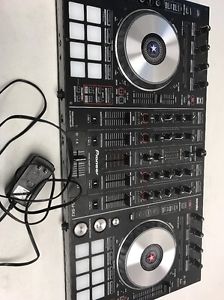 PIONEER DDJ-SX2 4 CHANNEL SERATO DJ CONTROLLER (WITH CASE!)