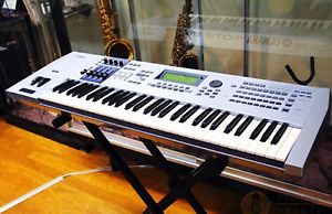 Used Yamaha MOTIF ES6 61-Key Music Production Synthesizer with cable EMS Free