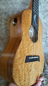 Custom Tenor Ukulele / Mahogany top / Hide Glue / Torrefied top bracing. HSC