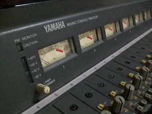Yamaha PM4000M 52 Channel Monitor Console w/ Flight Case and Dog House