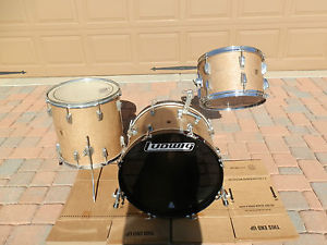 1966  LUDWIG DRUM SET,3 PC,CHAMPAGNE SPARKLE,ONE OWNER PLAYERS KIT !!