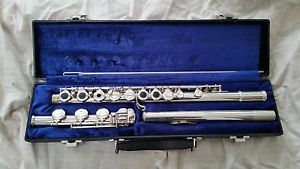 Armstrong 303 Intermediate flute with B Foot with case EUC