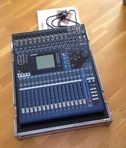 YAMAHA 01V96 V.2 avec MY16-AT