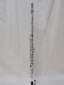 Wm. S. Haynes "Amadeus" AF580 Intermediate Silver-Plated Flute - Display Model