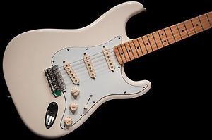 Fender Jimi Hendrix Stratocaster MN Olympic White w/ Fender gigbag