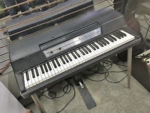 Wurlitzer 200 A keyboard electric keyboard