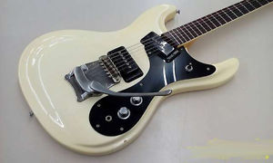 MOSRITE MOSRITE EXCELLENT'65 WITH HARD SHELL CASE