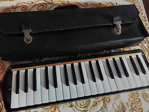 RARE QUALITY MELODICA BOHEMA MADE IN CZEHOSLOVAKIA