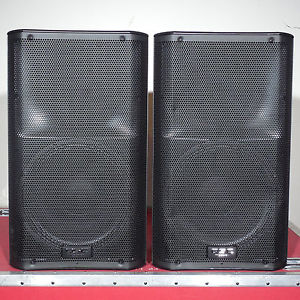 2x QSC K12 12" Powered Speakers in MINT CONDITION K 12 Active Loudspeakers
