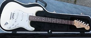 Fender Stratocaster American Standard 2004 Olympic White with or case