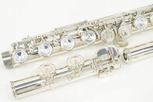 YAMAHA YFL-451 Used Flute  w/ Hard case