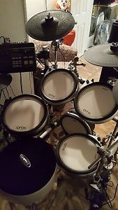 Yamaha DTX790K Electronic Drum Kit