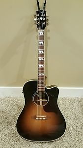 2011 Gibson Songwriter Hummingbird Pro Acoustic/Electric Guitar