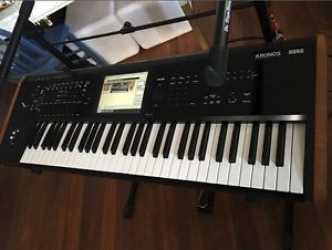 Korg Kronos 2 61 Keyboard Synthesizer