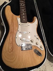 Fender Stratocaster USA  w/OHS Case  (Natural-Ash) MINT 2001 CLOSET QUEEN
